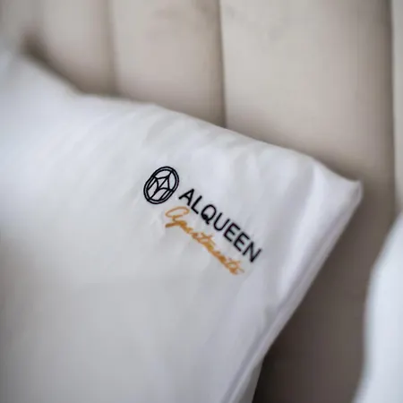 Pod Zurawiem Chmielna 110 By Alqueen * Danzica