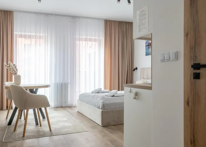 Pod Zurawiem Chmielna 110 By Alqueen Apartment *