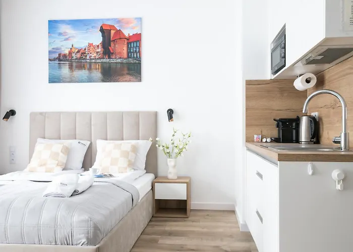 Apartment Pod Zurawiem Chmielna 110 By Alqueen