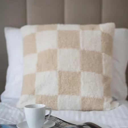 Pod Zurawiem Chmielna 110 By Alqueen Apartman Gdańsk